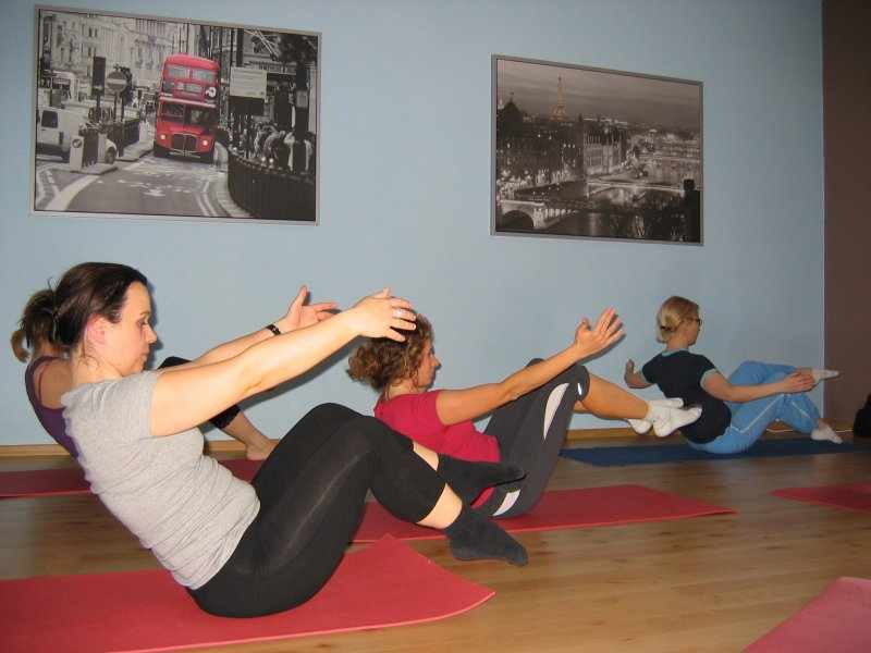 Fitness dla kobiet w ciąży i mam przełożony