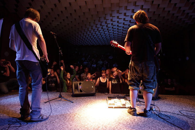 GARAŻ 2011