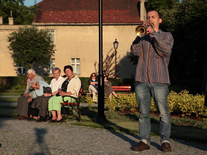 Bez zobowiązań czyli muzyka Cocotier w sobotnie popołudnie