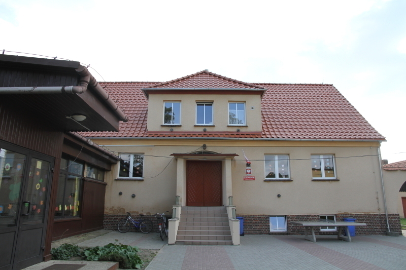 Dyrektor SP w Jędrzychowicach zwolniona z realizacji pensum
