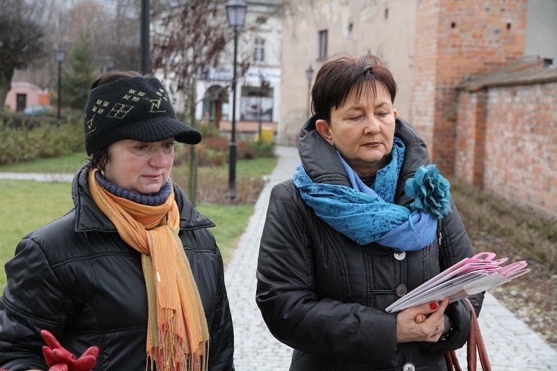 Amazonki pamiętają o Mikołaju i profilaktyce