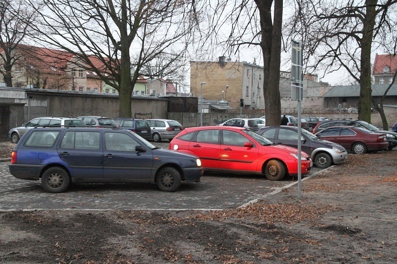 Można już parkować na Poprzecznej