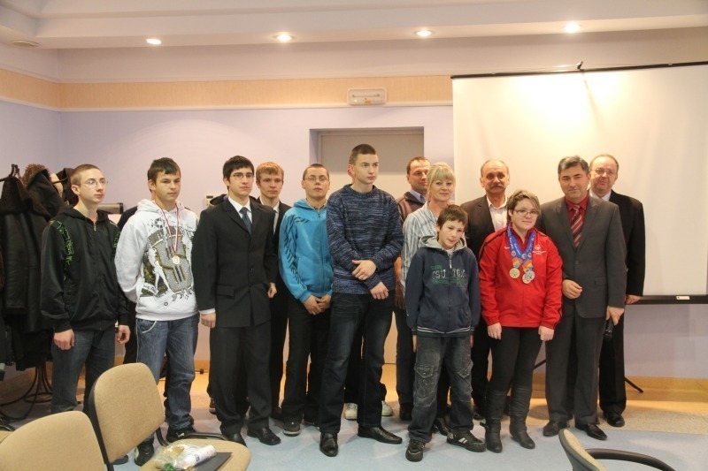 Młodzi sportowcy nagrodzeni przez Powiat Wschowski