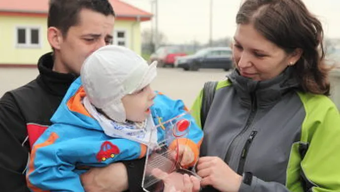 Przekazanie nakrętek dla Wojtka