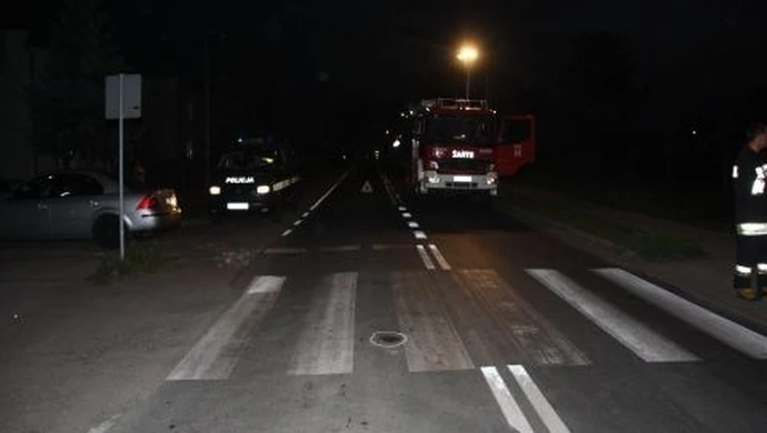 Wypadł z samochodu i skręcił kręgosłup