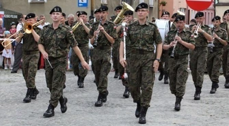 Orkiestra wojskowa zdobyła Wschowę