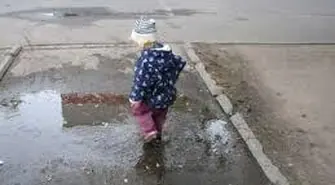 Doświadczenie kałuży, czyli raz w miesiącu jestem opozycjonistą (może nawet powiatowym)