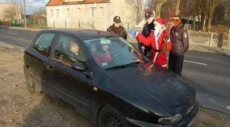 Święty Mikołaj na drogach powiatu wschowskiego