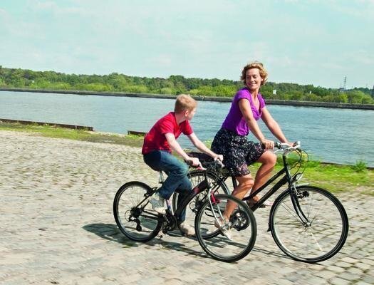 Chłopiec na rowerze w CKiR - bloger zw.pl poleca