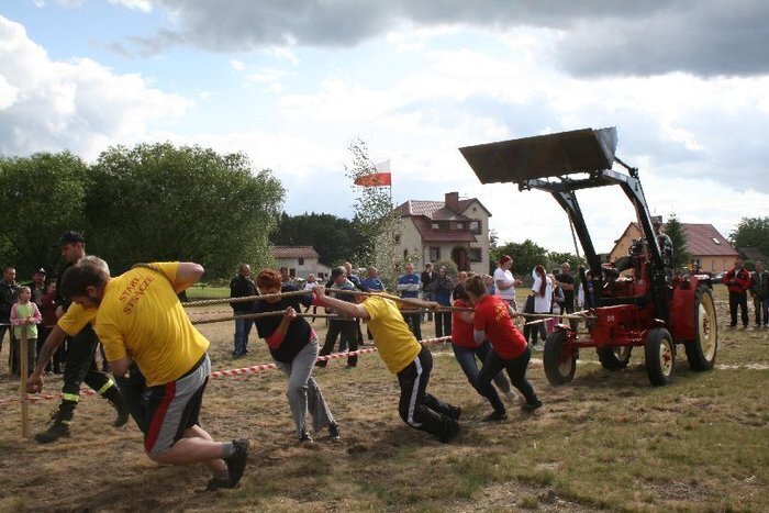 W Śmieszkowie walczyli o puchar Burmistrza Sławy