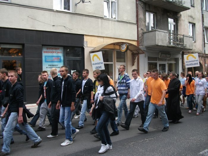 Pielgrzymka uczestników Wschowskiego Hufca Pracy na Jasną Górę