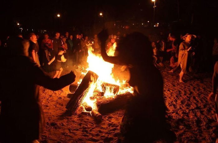 Noc Kupały oraz pokaz ogniowy na lgińskiej plaży