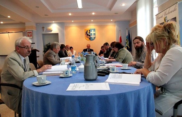 Rada Powiatu tylko jeden klub w komisji rewizyjnej powinny być cztery