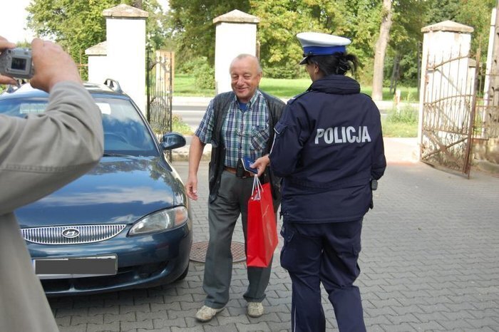 Bezpieczny i kulturalny kierowca w akcji