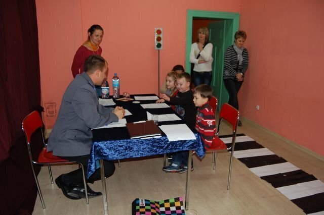 Zaczęły się eliminacje do Bezpiecznej zerówki. Na początek wygrywa Stare Strącze