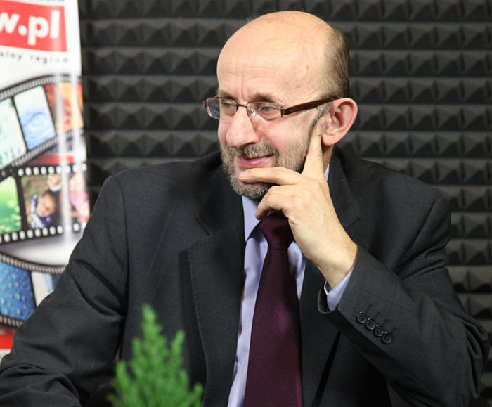 Rozmowa Przy Szklance Wody z Burmistrzem Sławy Cezarym Sadrakułą
