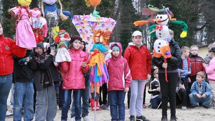 Przywitali wiosnę na plaży SCKiW