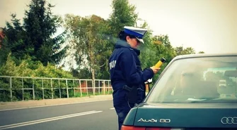 Policja ukarała kolejnych nietrzeźwych kierowców