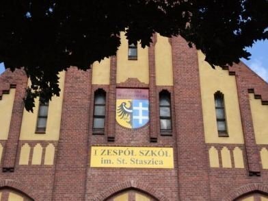 Redukcje etatów w powiatowych placówkach oświatowych
