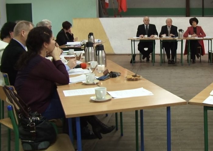 Nakłady na szkoły są duże a liczba uczniów maleje