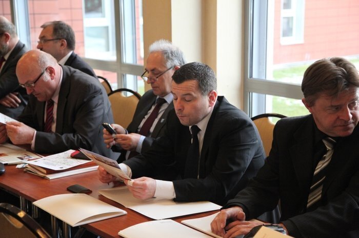 Nowe drogi obwodnice i miejsca pracy czyli modernizacja drogi krajowej nr 12