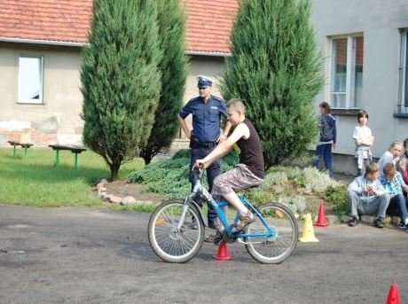 Zdawali na kartę rowerową
