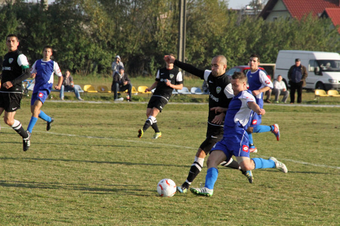 Podwójny hat-trick Rafała Pawlaka