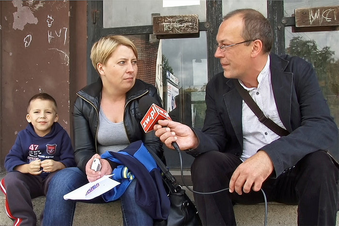 Sonda uliczna. Napisy na murach
