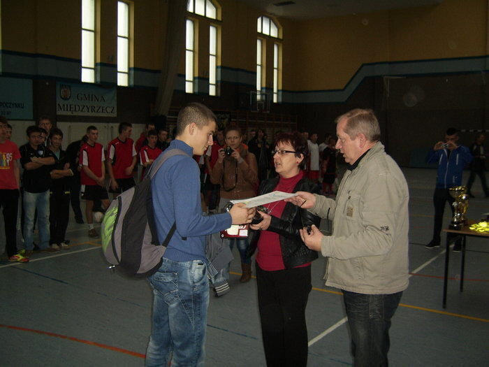 Tuż za podium