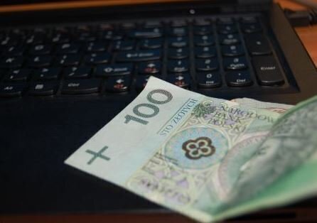 Naprawiał komputer ukradł przy okazji 500 złotych