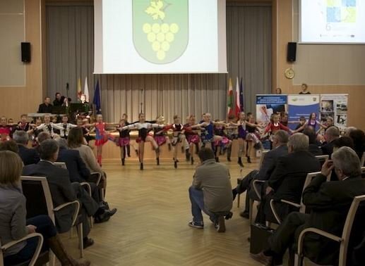 Sława wydaje na promocję