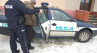 Okradli sklep monopolowy i kilka minut potem zostali zatrzymani