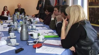 Nauczyciele w powiatowych placówkach mogą być zadowoleni z wynagrodzeń