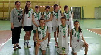 Brązowe medale dla koszykarek z Gimnazjum Nr 2 