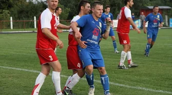 Rywale weryfikują plany