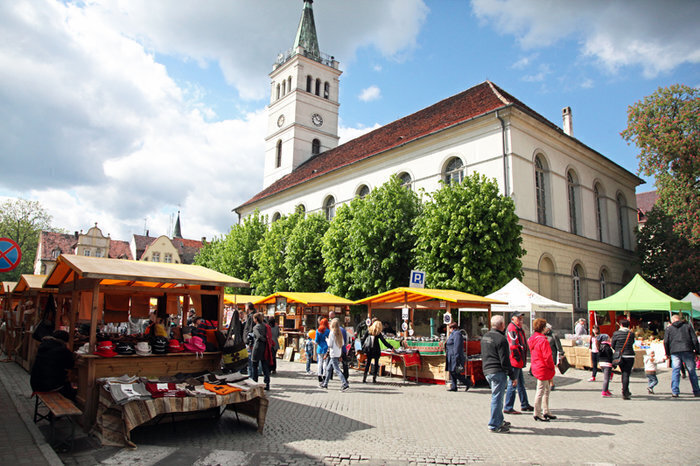 Tłumnie na Jarmarku w Sławie