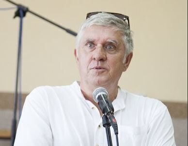 Wuj Stefan był wizjonerem Maciej Szubiak jest lekarzem weterynarii i malarzem