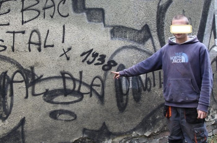 Policja dotarła do autora napisów na murach