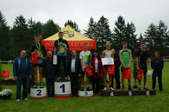 Gimnazjum nr 2 srebrna szkoła w biegach przełajowych