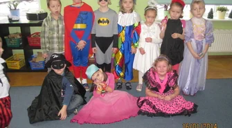 Przedszkolacy z Lginia na balu przebierańców