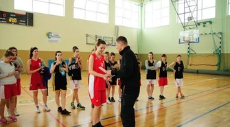 Półfinałowy turniej w koszykówce dziewcząt