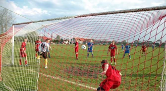 Orzeł wygrywa z Koroną 2:1