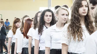 Absolwenci Gimnazjum nr 2 zatańczyli poloneza