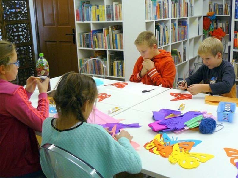 Ferie z biblioteką