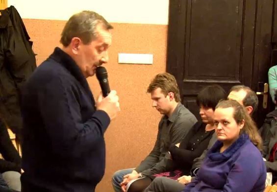 Deklaracja zatrudnienia siedmiu nauczycieli ale nie na pewno