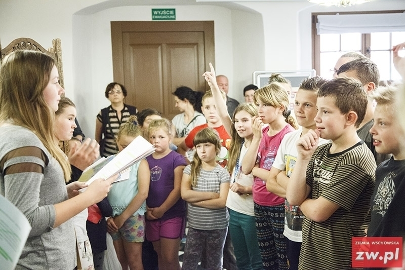 Lato z biblioteką