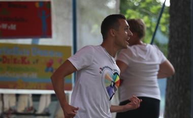 Mateusz Śmikiel i Zumba na sławskiej plaży