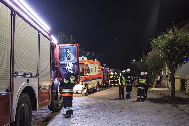 Ćwiczenia Zapalił się koc w starej przychodni