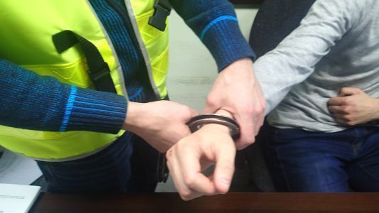 Uszkodził trzy samochody odpowie przed sądem