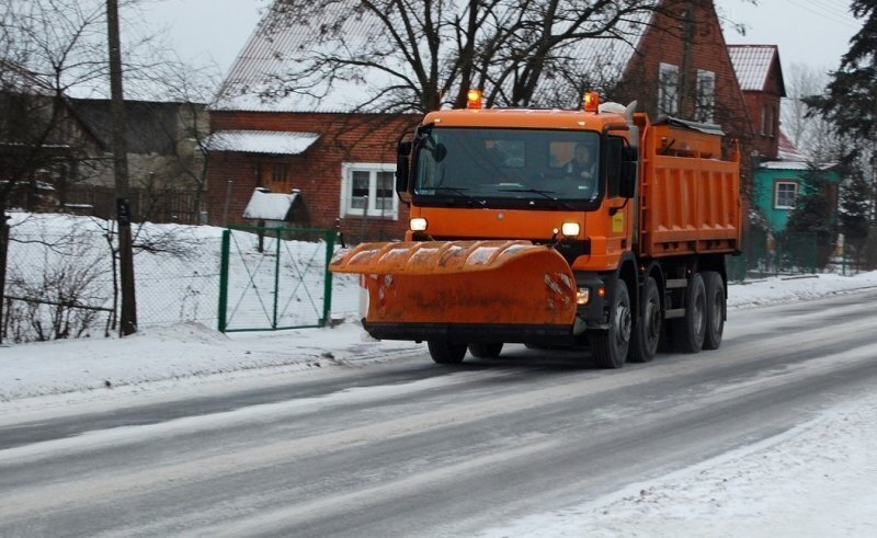 Utrzymaniem dróg gminnych zajmie się firma z Kożuchowa